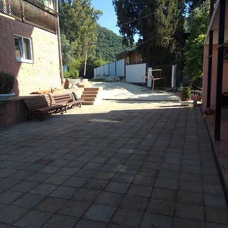 Guesthouse Rihanna New Athos Exteriér fotografie